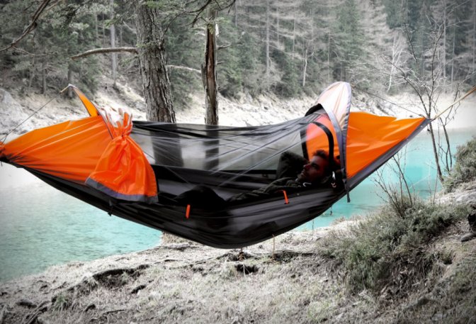 FLYING TENT - Image