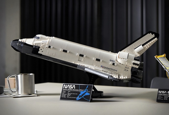 LEGO NASA SPACE SHUTTLE DISCOVERY - Image