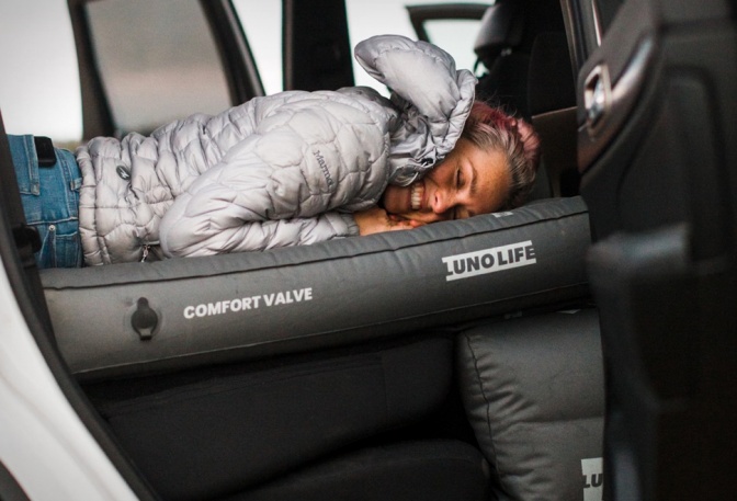 LUNO CAR AIR MATTRESS - Image