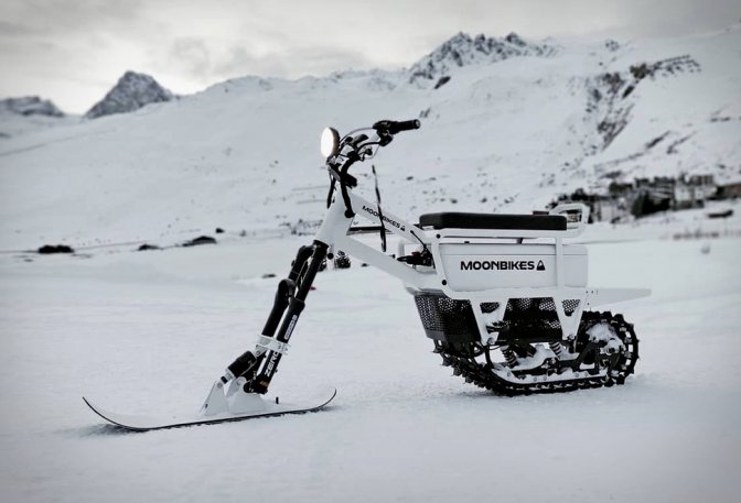 MOONBIKES ELECTRIC SNOW BIKE - Image