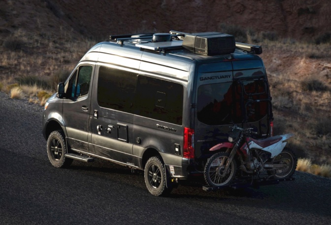 THOR SANCTUARY CAMPER VAN - Image