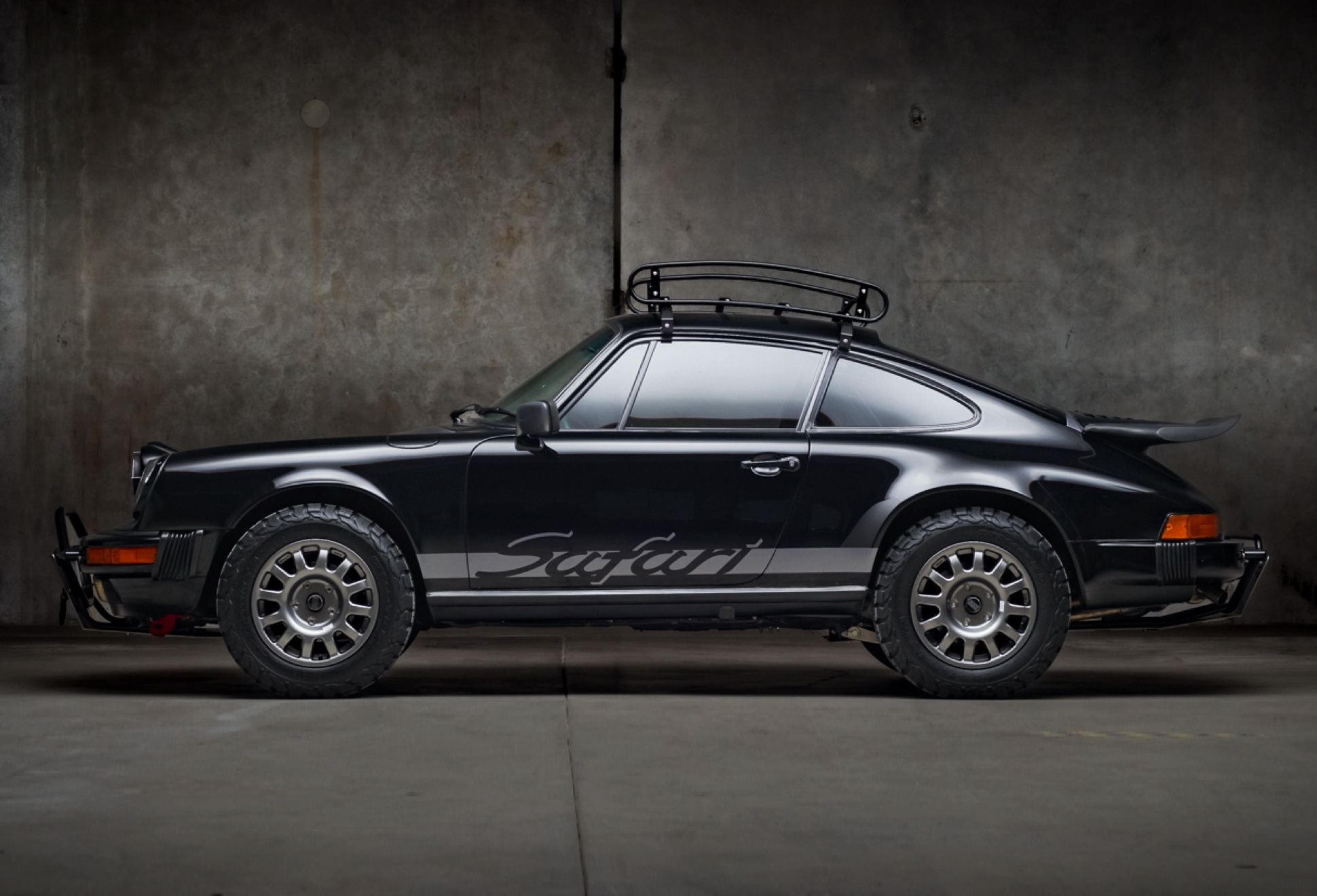 1984 Porsche 911 Safari-style | Image
