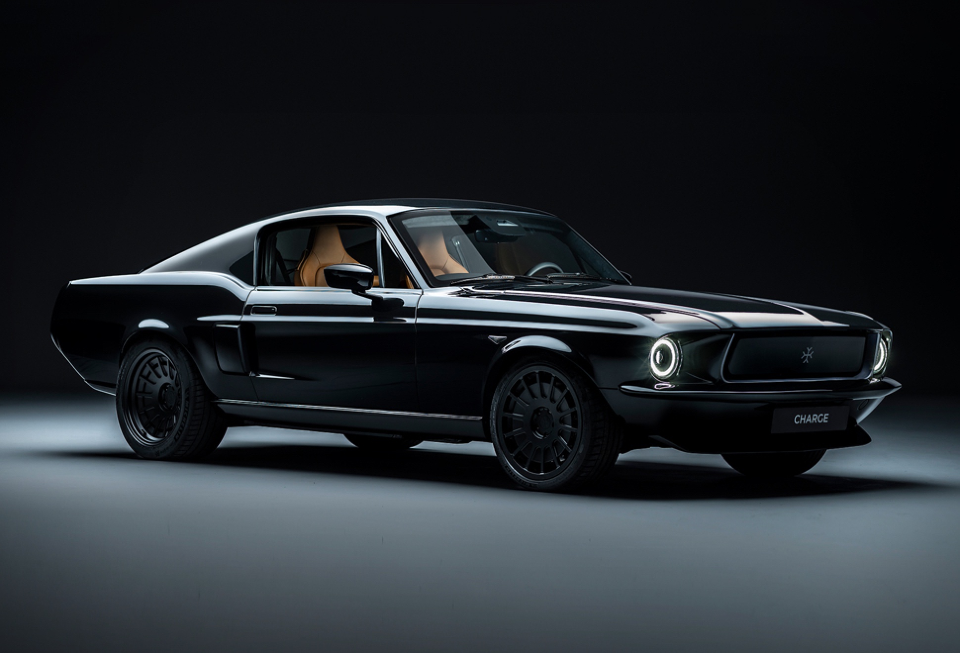 Charge Ford Mustang | Image
