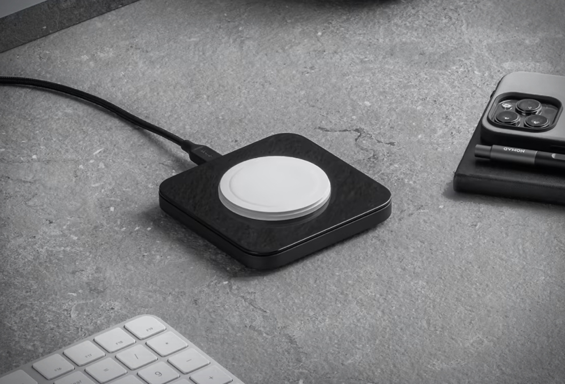 Nomad Base One MagSafe Charger | Image