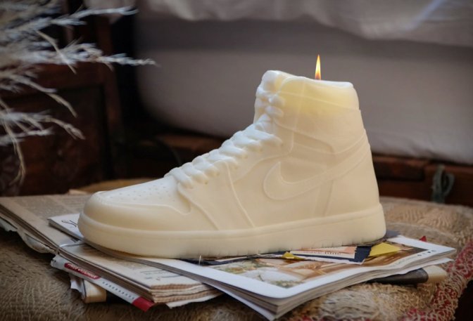 COLLE VINTAGE SNEAKER CANDLES - Image