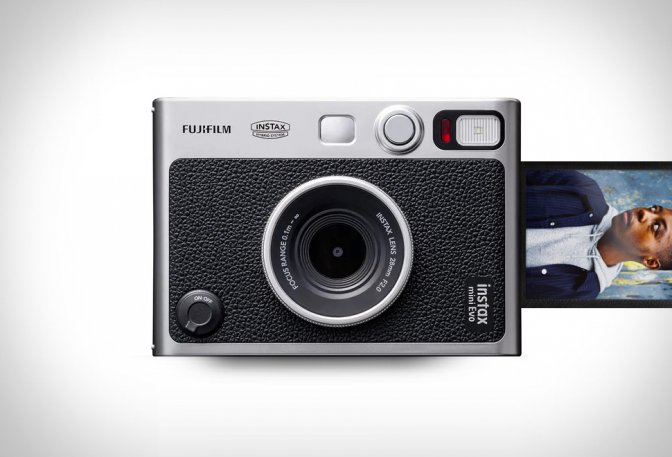 FUJIFILM INSTAX MINI EVO CAMERA - Image