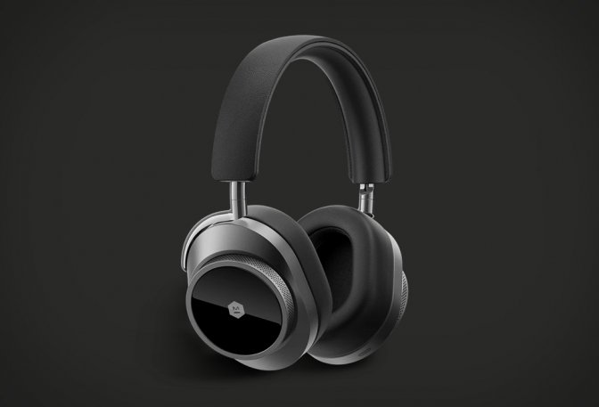 Master & Dynamic MW75 Headphones - Image