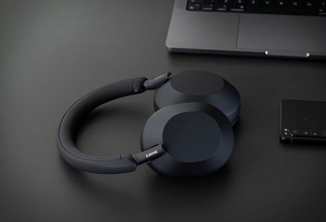 Sony WH-1000XM5 Headphones - Image