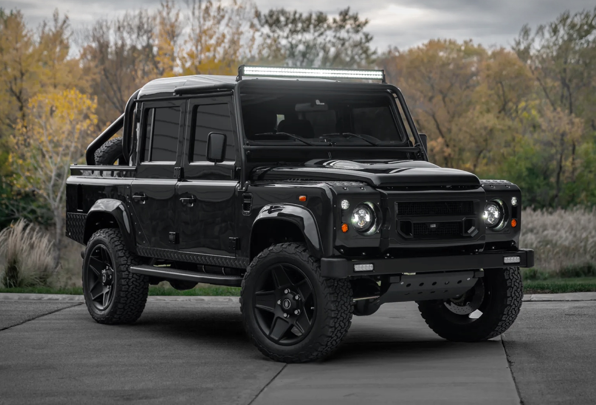 1990 Land Rover Defender 110 Pickup | Image