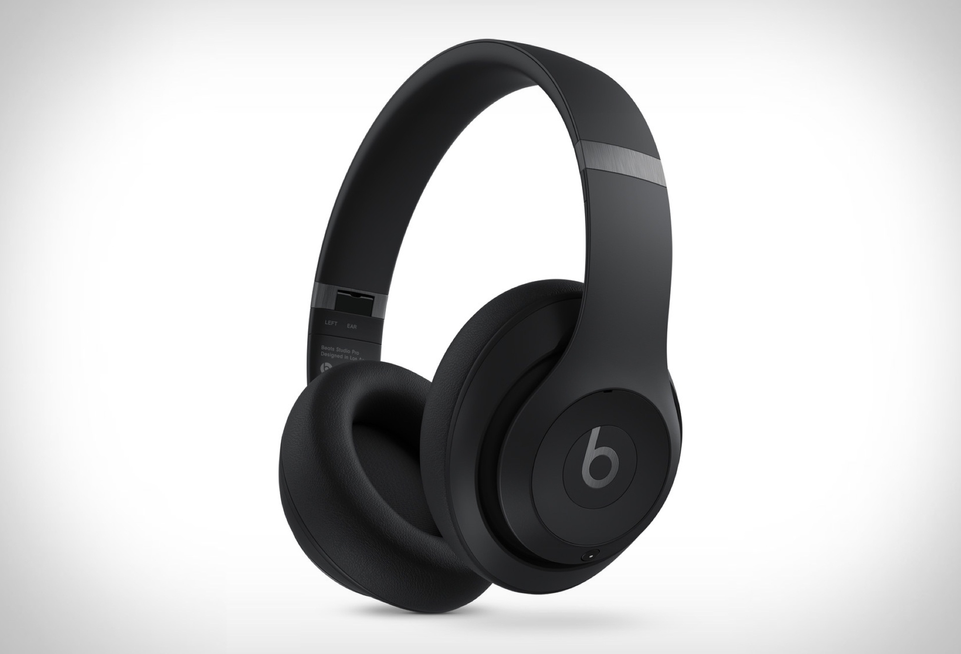 Headset beats studio shop