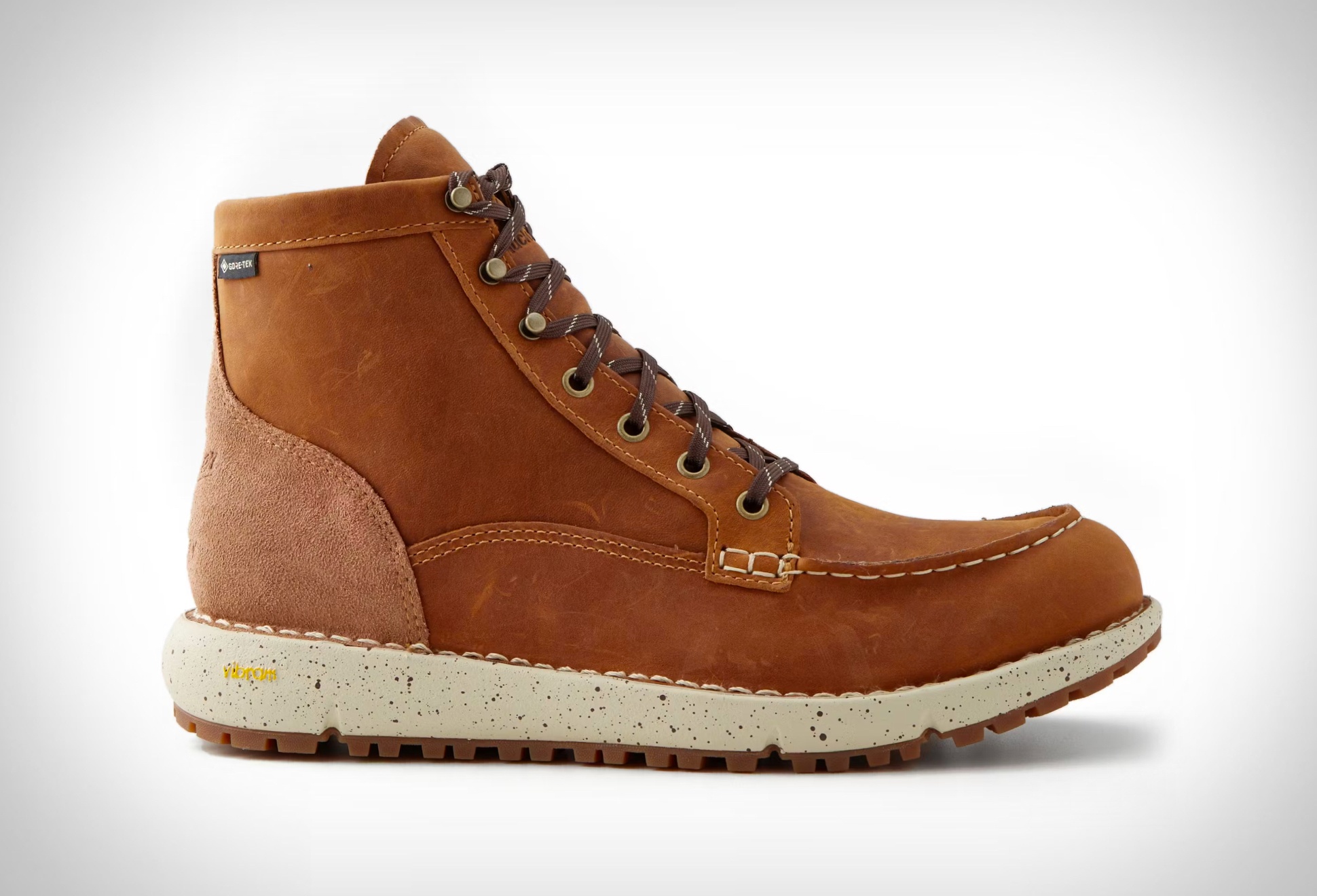 Huckberry x Danner Logger Moc 917 | Image