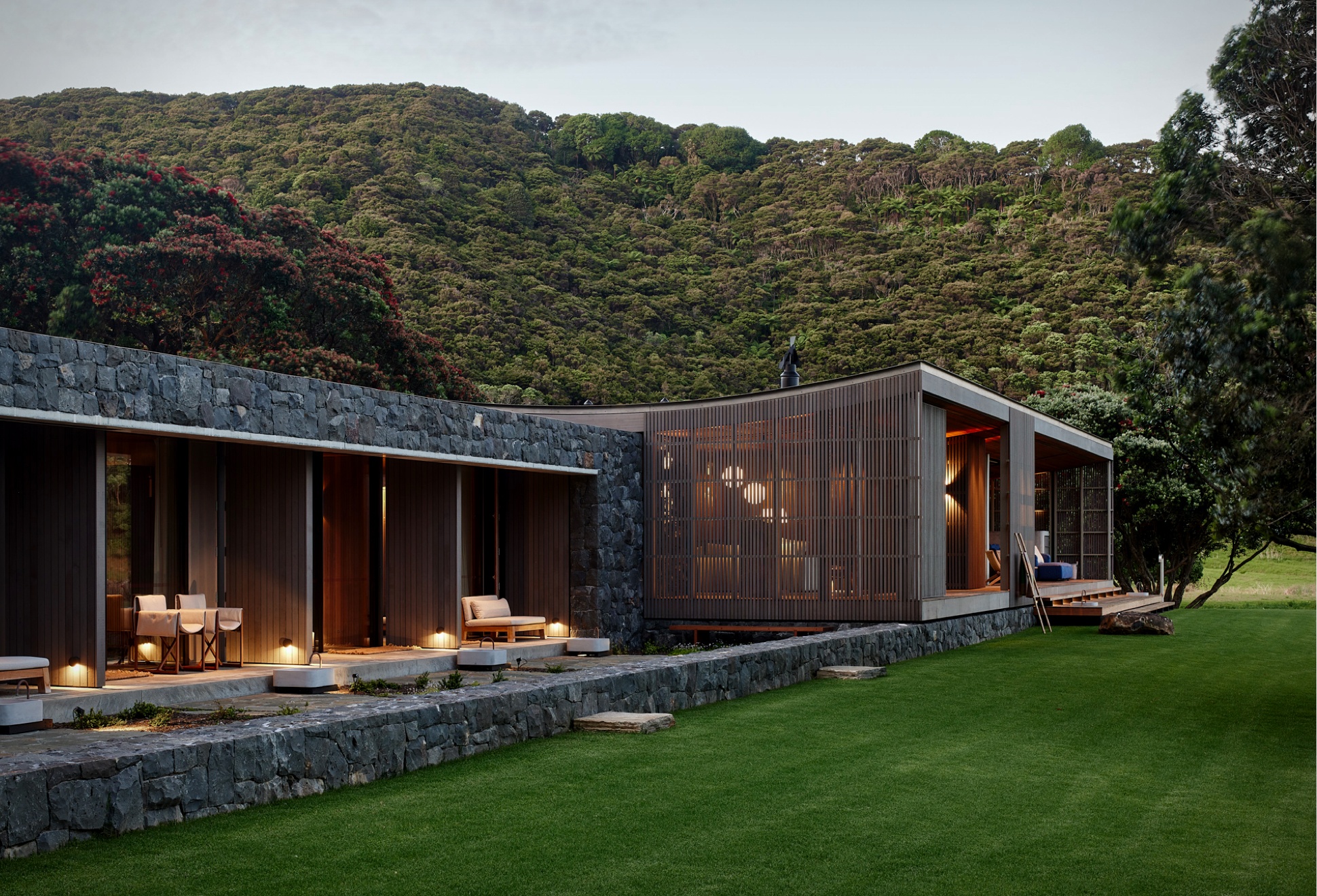 Omata Beach House | Image