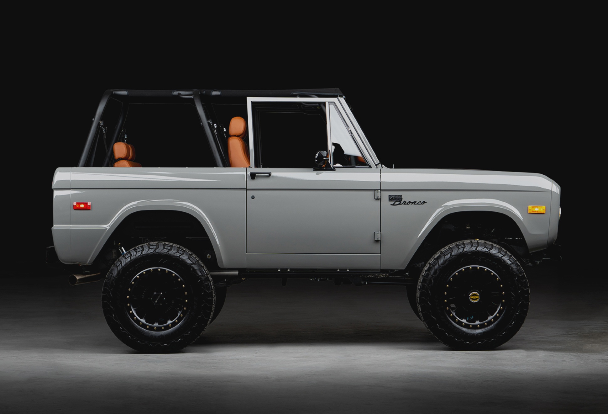 Velocity 1966 Ford Bronco | Image