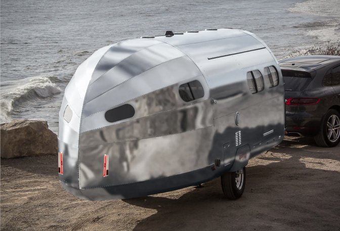 BOWLUS HERITAGE CAMPING TRAILER - Image