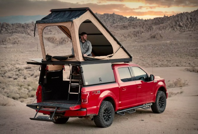 LONE PEAK CAMPER - Image