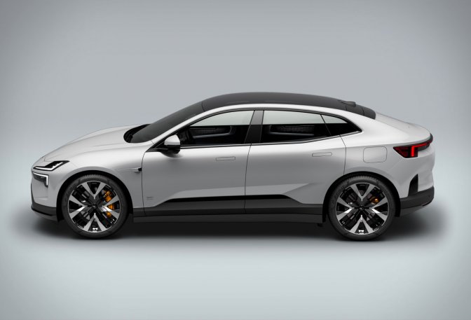 POLESTAR 4 - Image