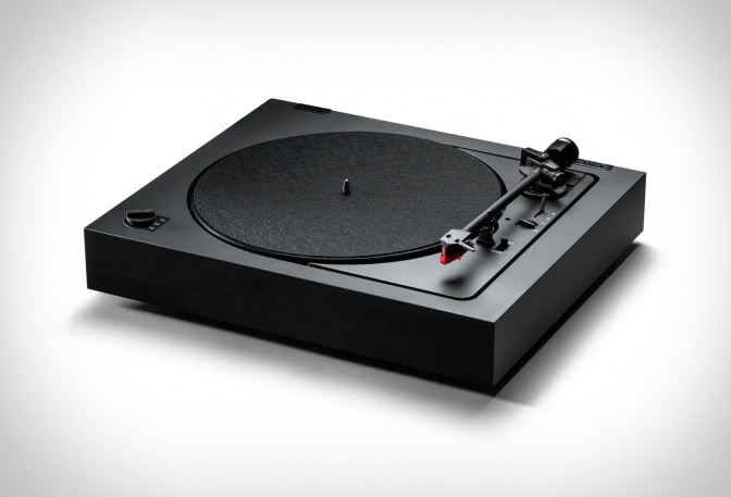 Pro-Ject Automat A2 Turntable - Image