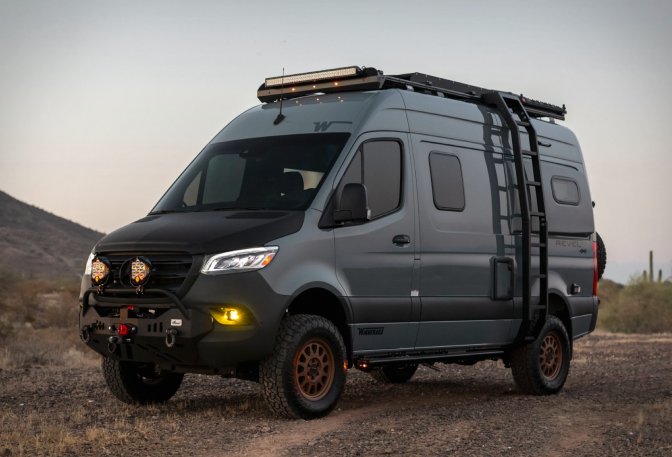 WINNEBAGO REVEL CAMPER - Image