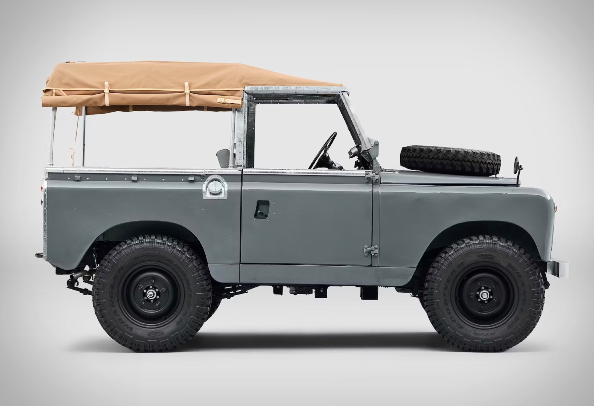 thumbnail image 2 of Delphi Wheel Cylinder Set For Land Rover Series 2, 2A, And 3 (88 Inch) 2 of 3