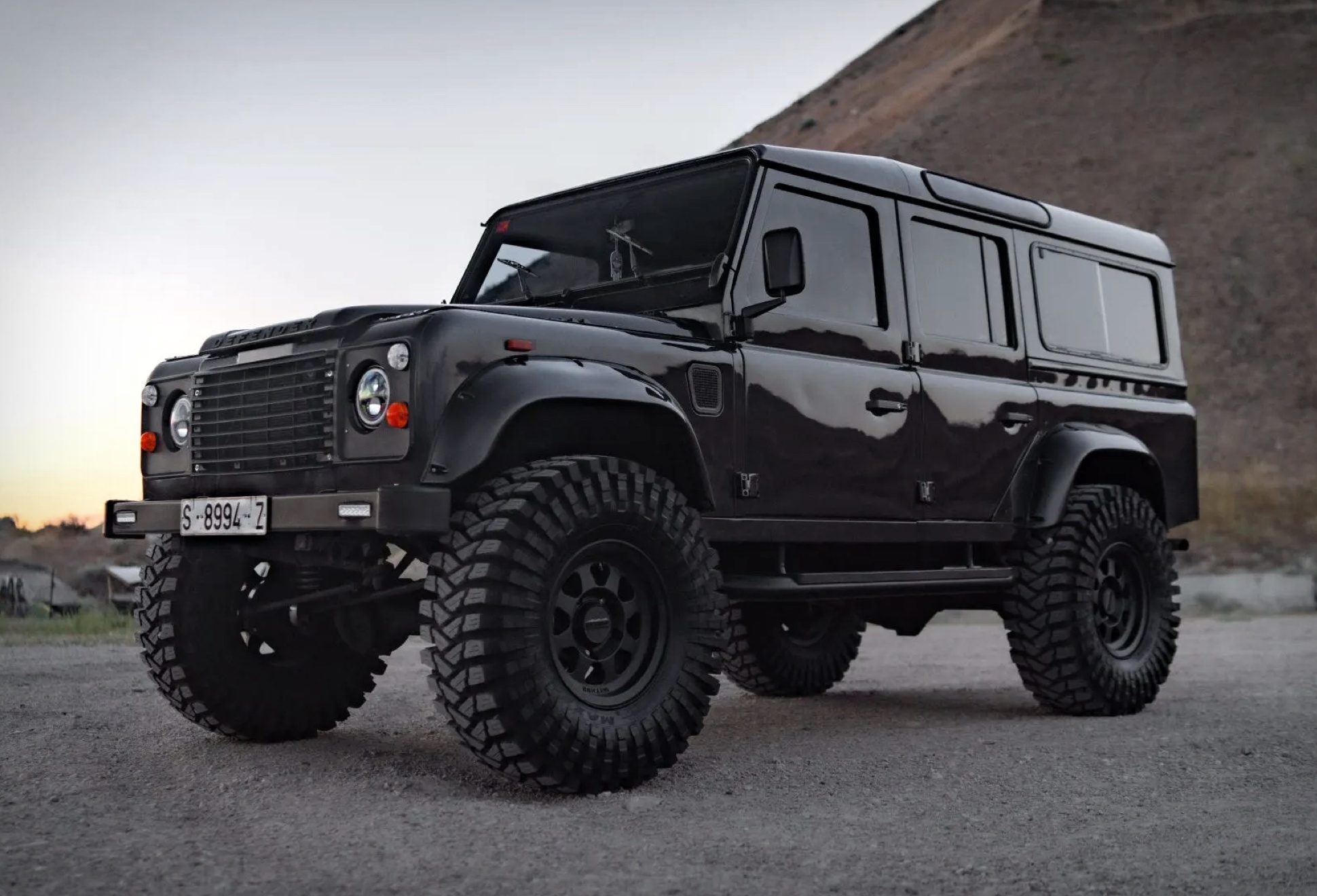 1992 Land Rover Defender 110 | Image