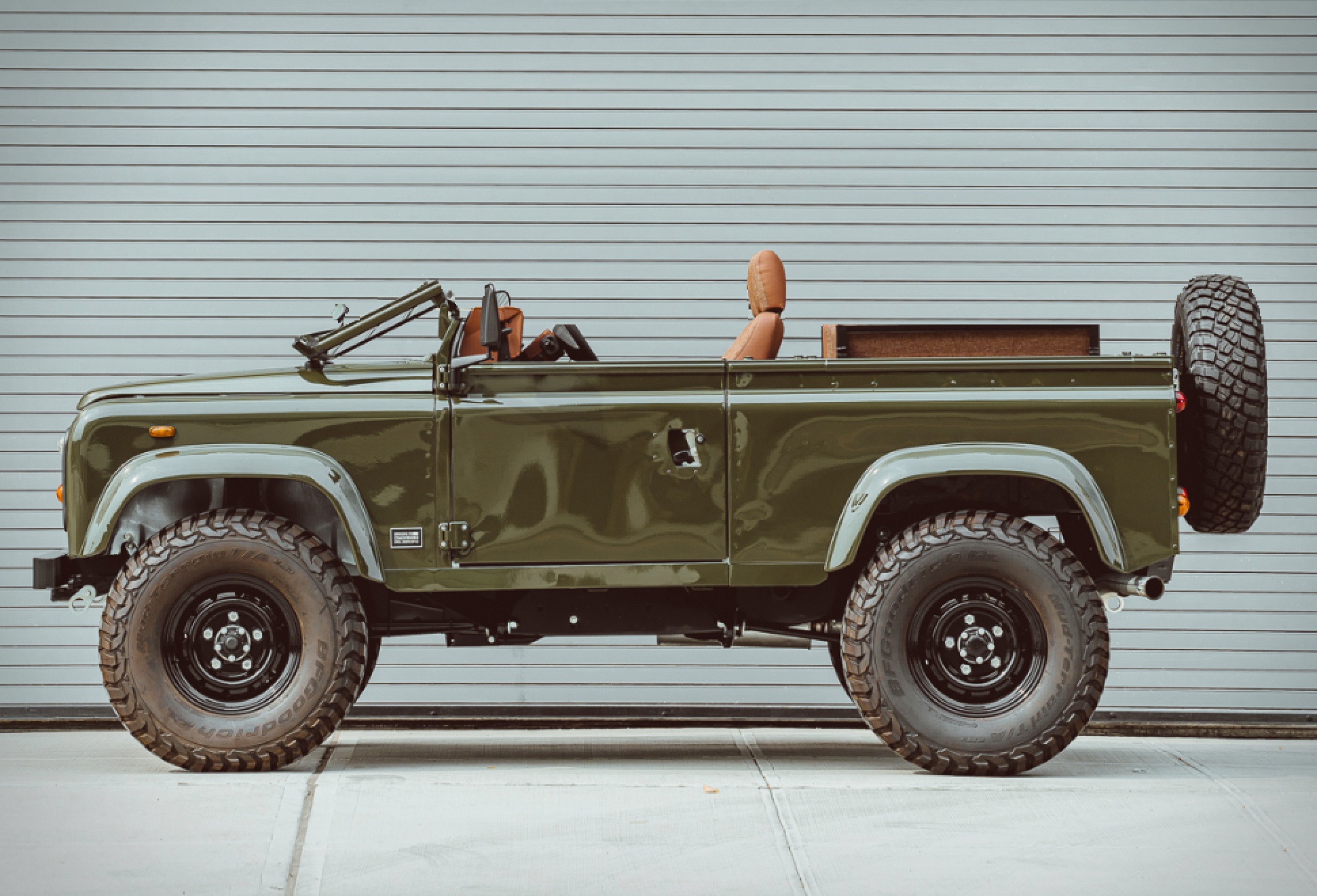 Brooklyn Coachworks Defender 90 Soft Top | Image