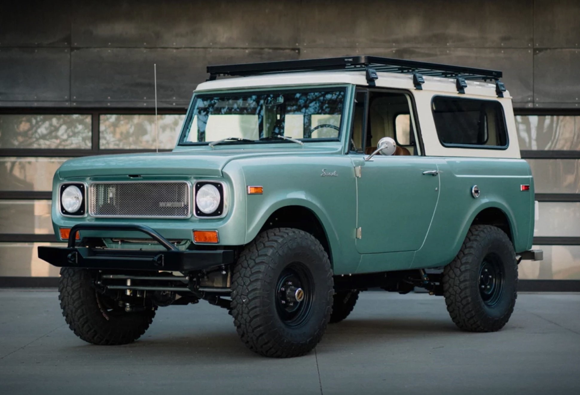 New Legend Scout R800-Three | Image