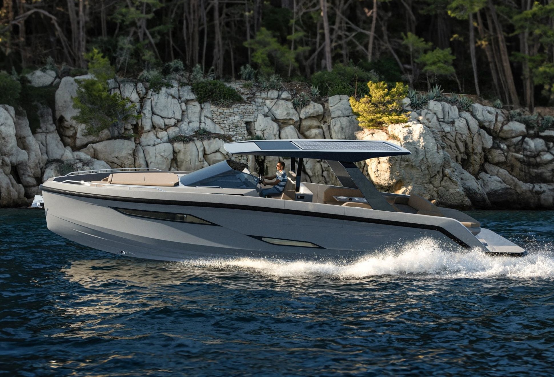Rand Realm 44 Electric Yacht | Image