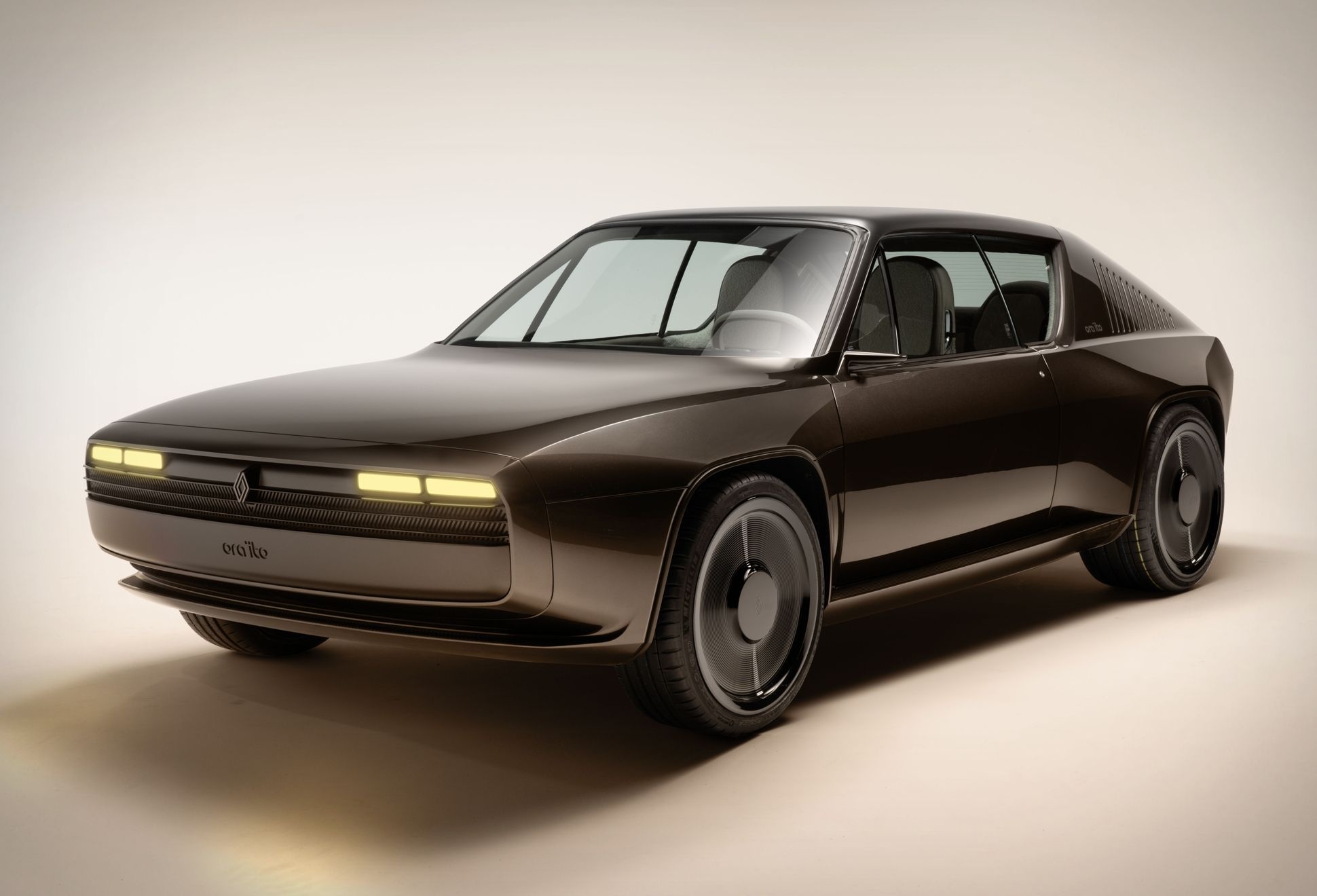 Renault R17 Electric Restomod | Image