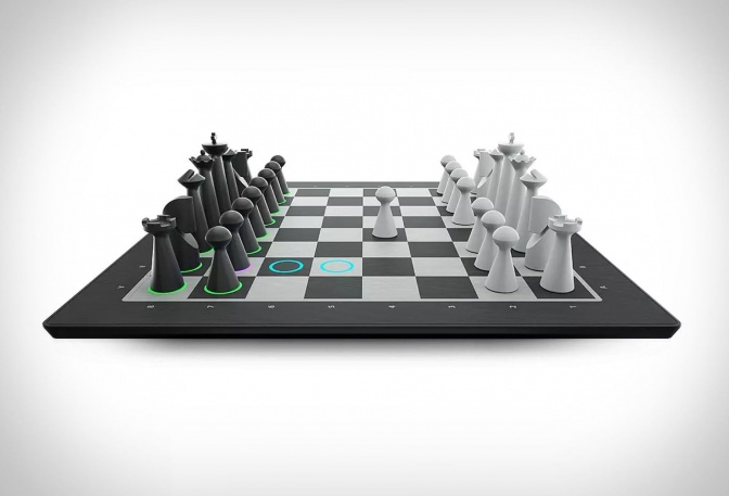 GoChess Mini Robotic Chess Board - Image