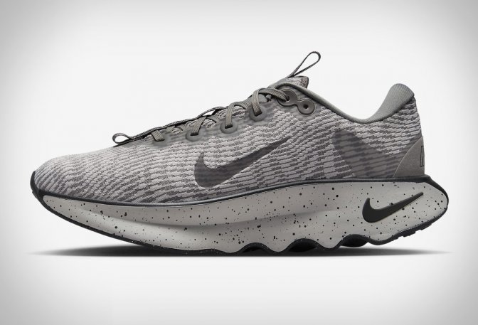 NIKE MOTIVA WALKING SHOES - Image