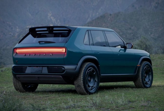 Rivian R3 - Image