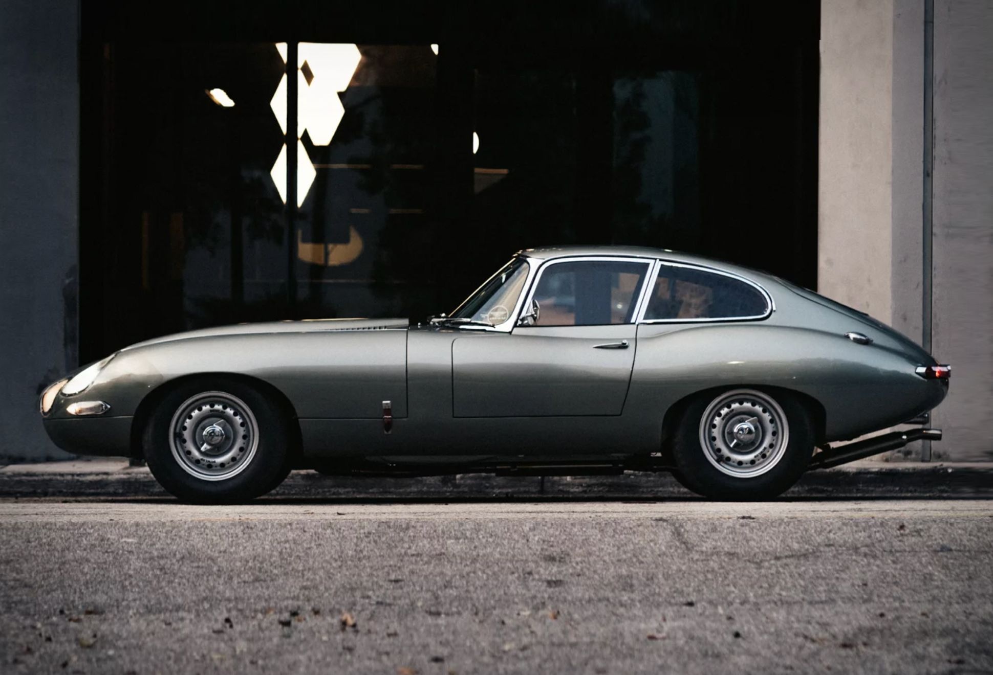 1962 Jaguar E-Type FHC | Image
