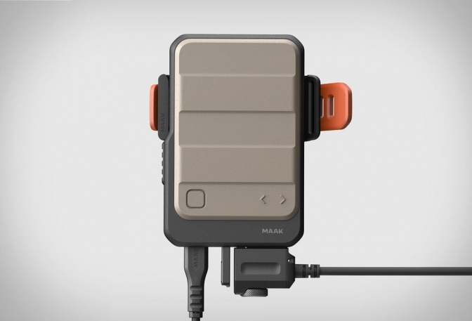 MAAK Scout Rugged Power Bank - Image