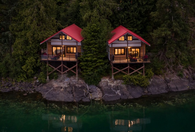 MOUTCHA BAY FISHING RESORT - Image
