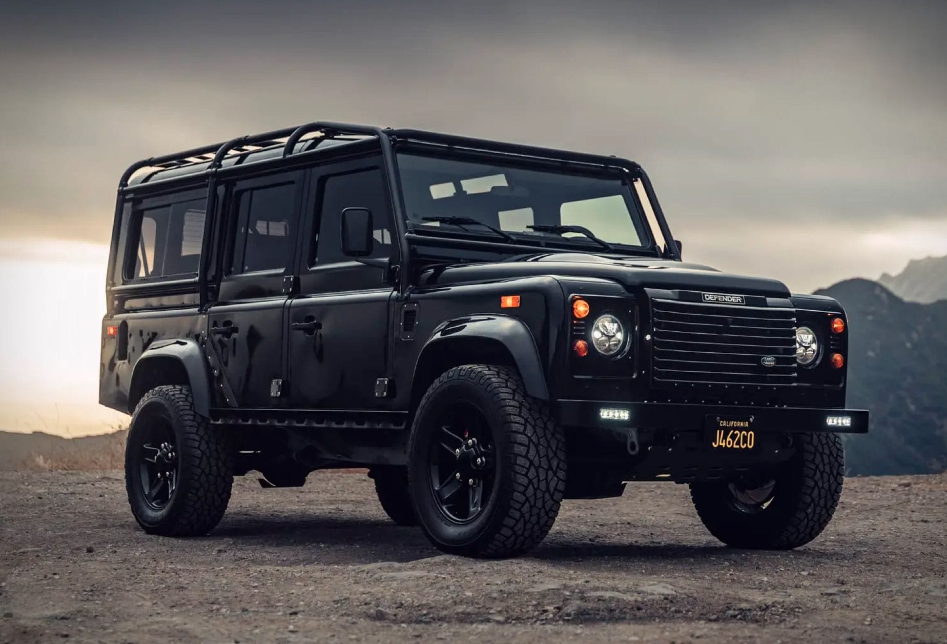 1993 Land Rover Defender 110 NAS | Image