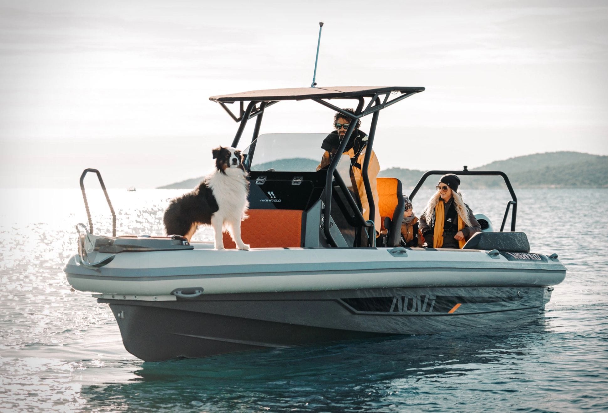 Highfield ADV7 Crossover Boat | Image