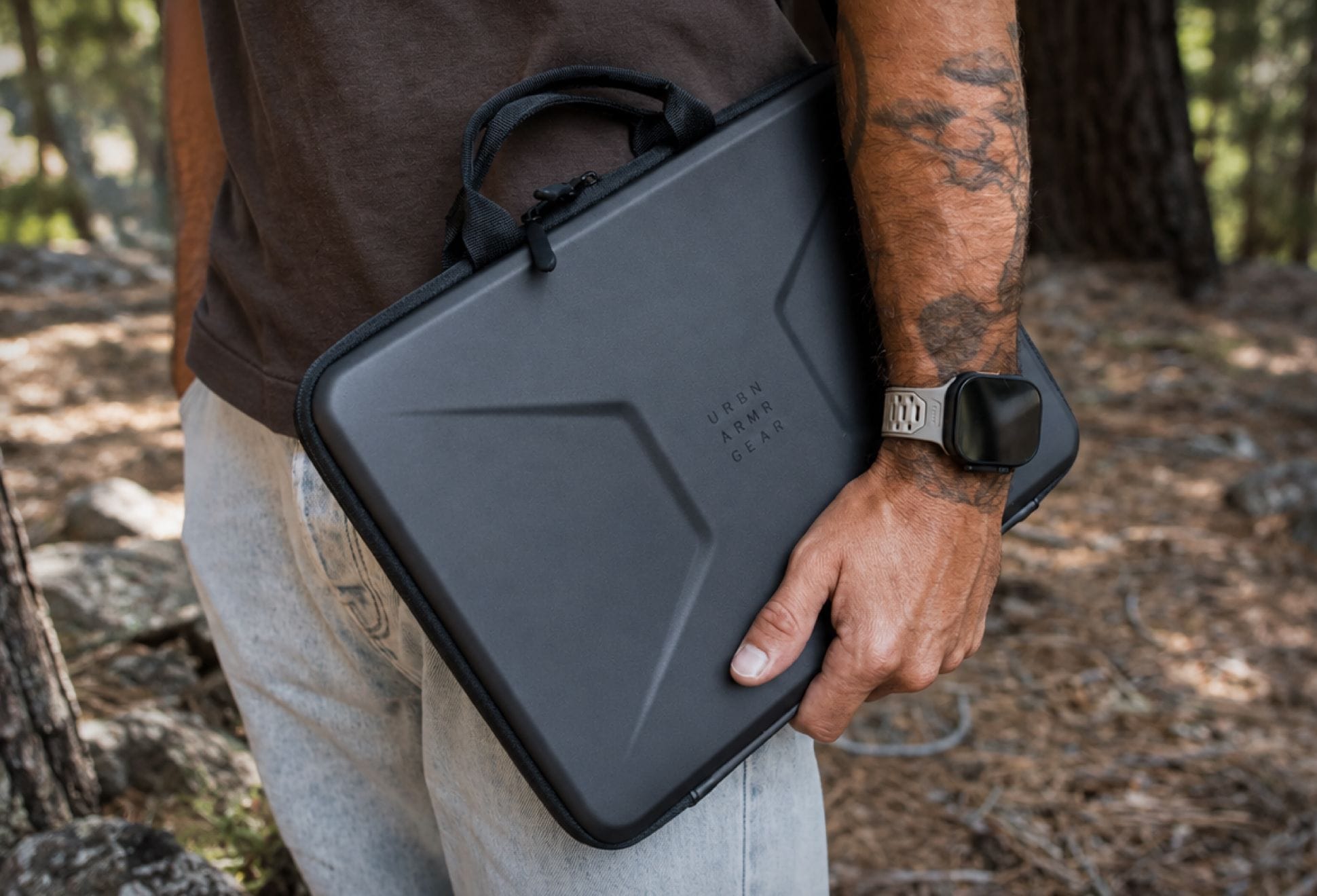 UAG Civilian Laptop Sleeve | Image