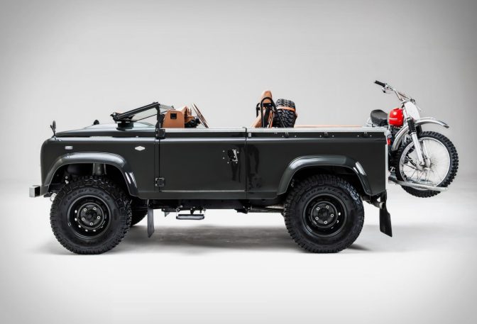 Hedonic Land Rover Defender 90 Soft Top | Image