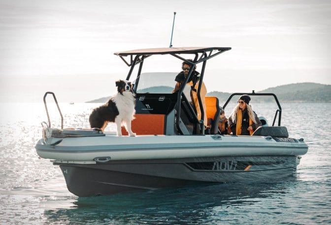 Highfield ADV7 Crossover Boat - Image