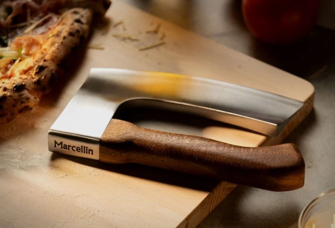 The Ultimate Pizza Cutting Tool - Image