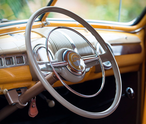 1948-ford-super-deluxe-marmon-herrington-wagon-8.jpg