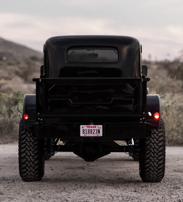 1949-dodge-power-wagon-5.jpg