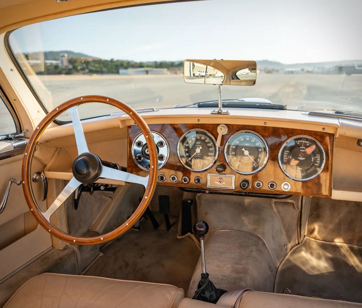1954-aston-martin-db24-saloon-5-speed-11.jpg | Image