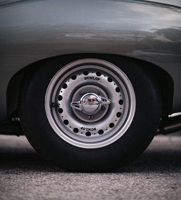 1962-jagua-_e-type-fhc-8.jpeg