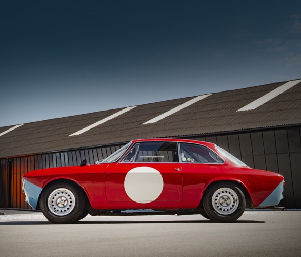 1965-alfa-romeo-gta-10.jpg