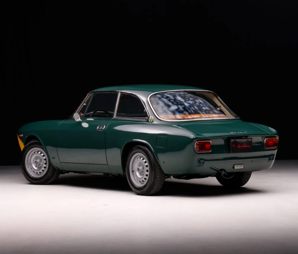1967-alfa-romeo-giulia-sprint-gt-veloce-2.jpg | Image