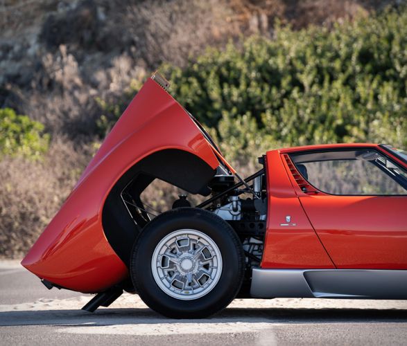 1967-lamborghini-miura-p400-8.jpg
