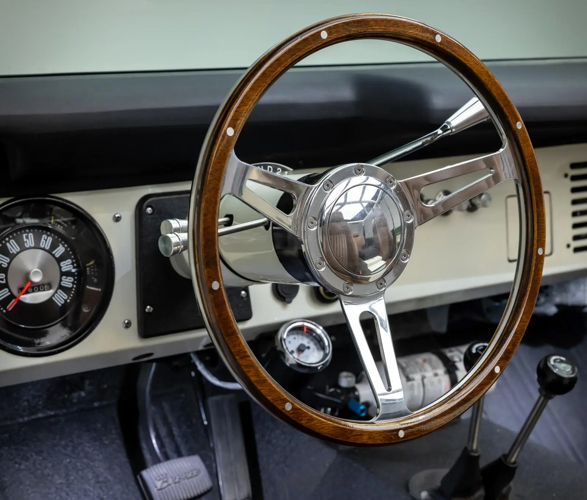 1969-ford-bronco-302-7.jpg