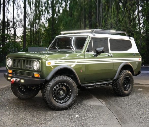 1973-international-harvester-scout-11_Large.jpeg