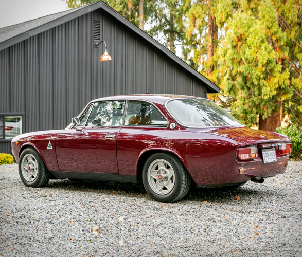 1974-alfa-romeo-gtv-2000-2.jpg | Image